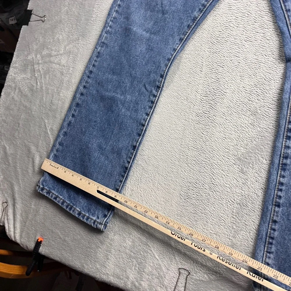 Levis levi 517